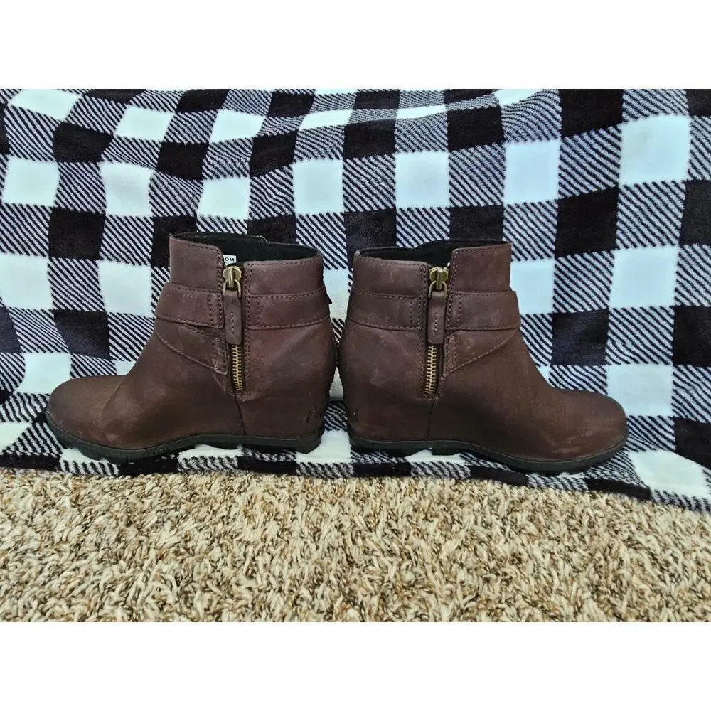 Sorel Joan of Arctic Wedge II Buckle Waterproof Leather Booties Brown Women’s 8
